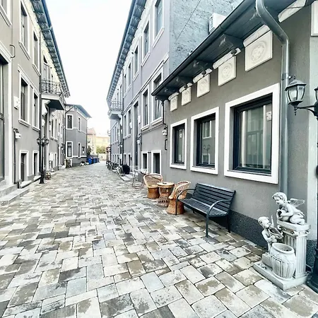 9 Apartment